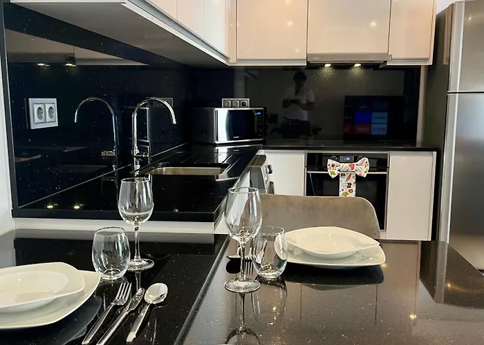 The View-neves Apartment